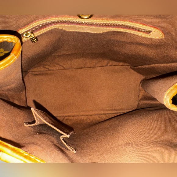 Authentic Louis Vuitton Vertical Bagtinolles - Picture 10 of 13